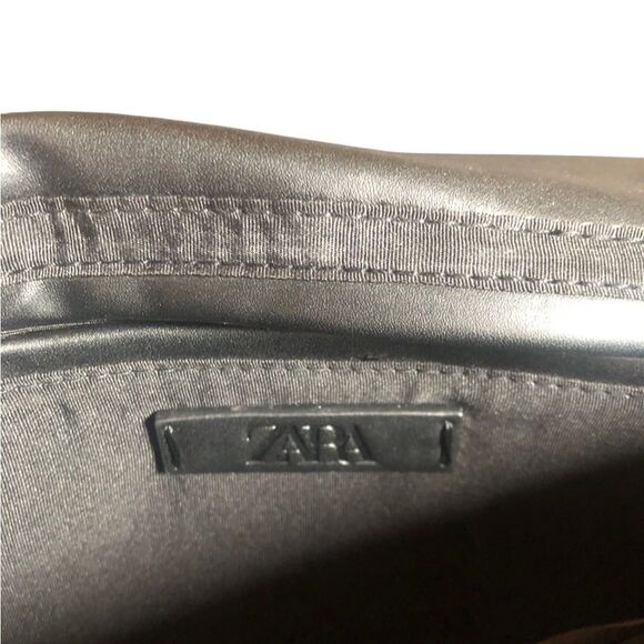 Zara Black Croc-Embossed Shoulder Bag with Chain Strap - Picture 7 of 7
